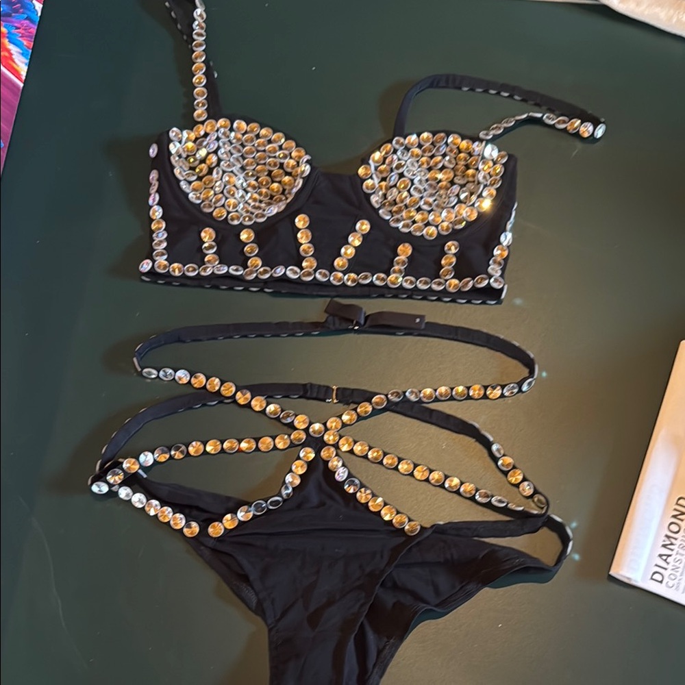 Embellished for love and lemons set